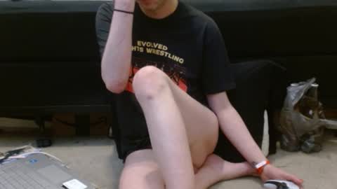 Snapshot of hollyhawkes chatting on January 28, 7:22 am Holly Hawkes online show from January 28, 7:22 am