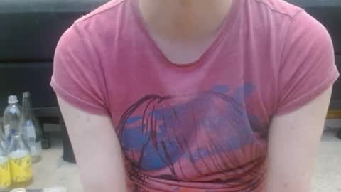 Snapshot of hollyhawkes chatting on February 24, 11:41 pm Holly Hawkes online show from February 24, 11:41 pm