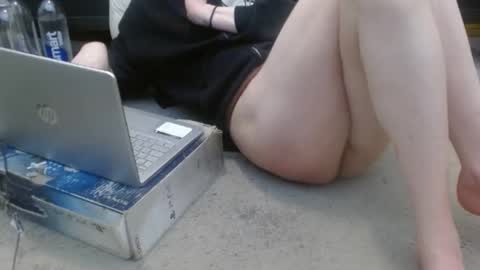 Snapshot of hollyhawkes chatting on February 27, 12:54 am Holly Hawkes online show from February 27, 12:54 am