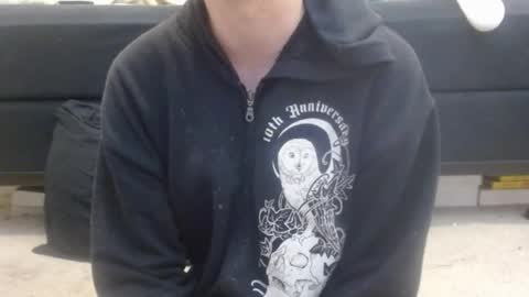 Snapshot of hollyhawkes chatting on March 5, 2:25 am Holly Hawkes online show from March 5, 2:25 am