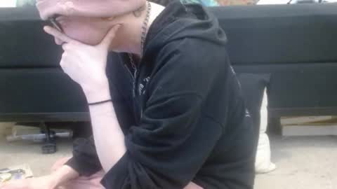 Snapshot of hollyhawkes chatting on March 11, 12:33 am Holly Hawkes online show from March 11, 12:33 am