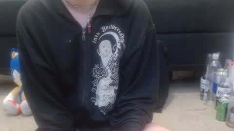 Snapshot of hollyhawkes chatting on September 16, 7:26 pm Holly Hawkes online show from September 16, 7:26 pm