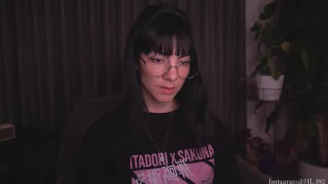 Holly Linder online show from November 12, 2:34 am