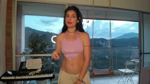 hollyshit_ online show from January 26, 11:18 pm