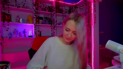 Snapshot of holy_rumi chatting on October 7, 11:40 am Rumi online show from October 7, 11:40 am