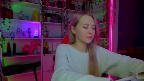 Snapshot of holy_rumi chatting on October 14, 12:17 pm Rumi online show from October 14, 12:17 pm