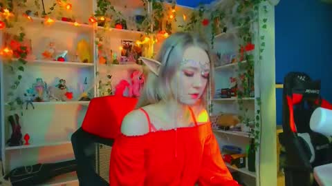 Snapshot of holy_rumi chatting on October 28, 11:03 am Rumi online show from October 28, 11:03 am