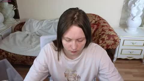 Snapshot of holybabydoll chatting on November 26, 11:44 am holybabydoll online show from November 26, 11:44 am