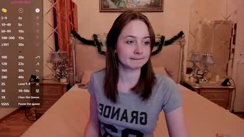 Snapshot of holybabydoll chatting on December 18, 11:49 am holybabydoll online show from December 18, 11:49 am