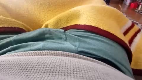 holycannoli123 online show from November 20, 2:17 pm