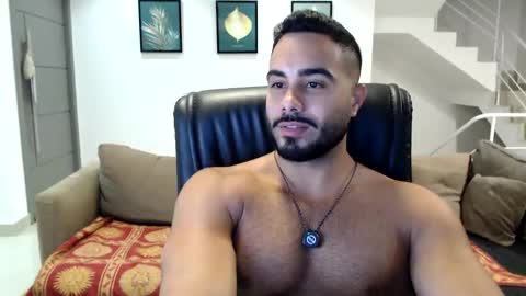 machinecarioca online show from January 18, 5:20 am