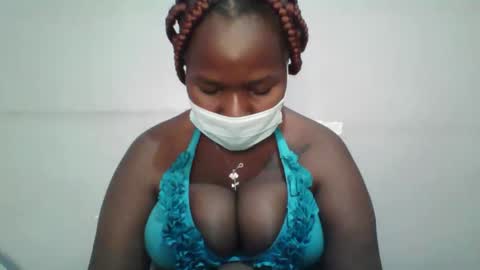 Snapshot of honey_beb chatting on September 10, 6:35 am honey_beb online show from September 10, 6:35 am