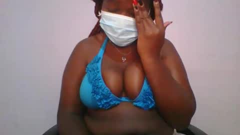 Snapshot of honey_beb chatting on September 25, 6:06 am honey_beb online show from September 25, 6:06 am