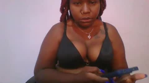 Snapshot of honey_beb chatting on October 6, 7:06 am honey_beb online show from October 6, 7:06 am