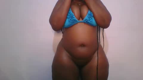 Snapshot of honey_beb chatting on October 15, 5:24 pm honey_beb online show from October 15, 5:24 pm