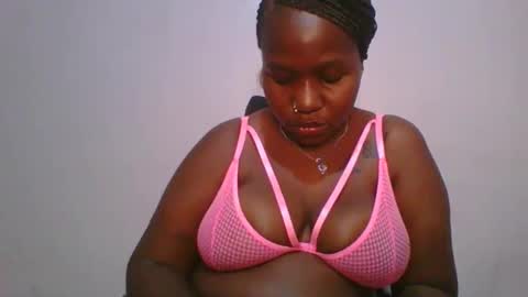 Snapshot of honey_beb chatting on November 21, 4:38 pm honey_beb online show from November 21, 4:38 pm