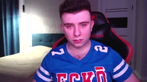 Snapshot of honey_furry chatting on January 14, 6:13 am Wolfy online show from January 14, 6:13 am