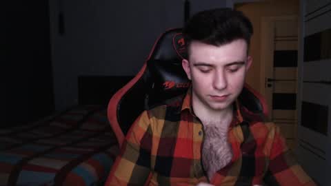 Snapshot of honey_furry chatting on February 19, 11:57 pm Wolfy online show from February 19, 11:57 pm