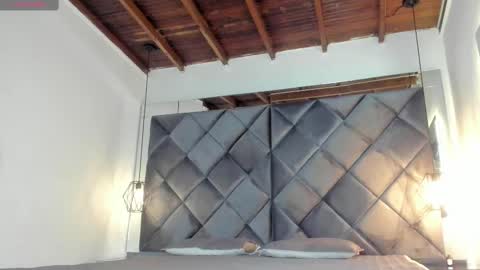 Im Isbel online show from September 11, 10:59 am