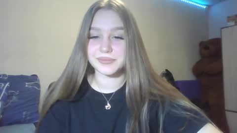 honey_lolaaa online show from October 18, 3:35 pm