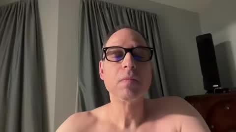 honey_man14 online show from January 27, 10:06 pm