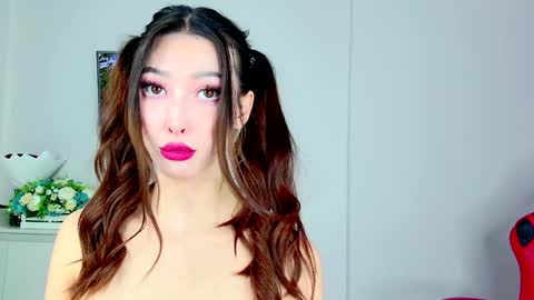 yani  online show from January 24, 9:47 pm