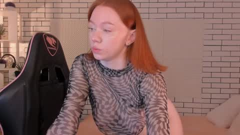 honeyautumn online show from December 2, 11:51 pm