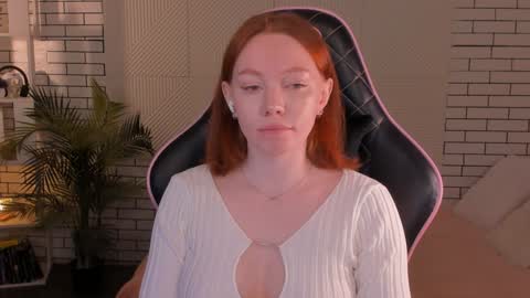 honeyautumn online show from December 5, 11:51 pm