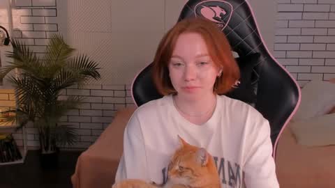 honeyautumn online show from December 11, 5:32 am