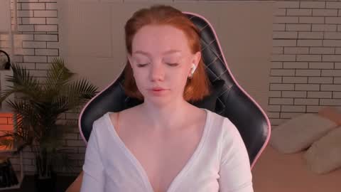 honeyautumn online show from December 17, 10:43 pm