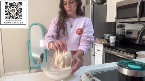 belle brunette online show from December 6, 5:22 pm