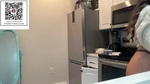 belle brunette online show from January 5, 4:06 pm