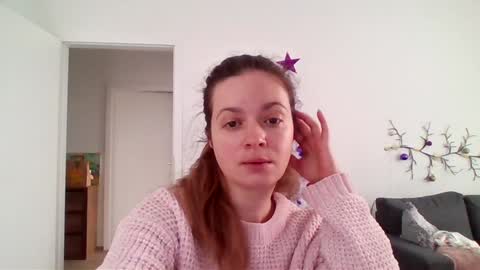 HoneyCarrol online show from December 17, 3:17 pm