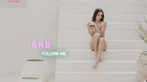 Sofia independent model online show from December 7, 11:18 am