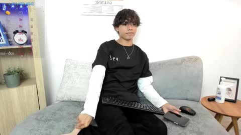 honeymoon_sariel online show from September 14, 8:30 pm