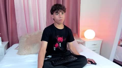 honeymoon_sariel online show from October 30, 8:20 pm