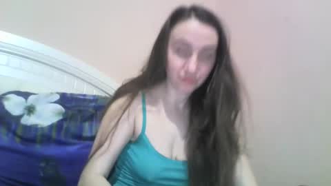 Snapshot of hootloove69 chatting on January 25, 8:21 pm hootloove69 online show from January 25, 8:21 pm