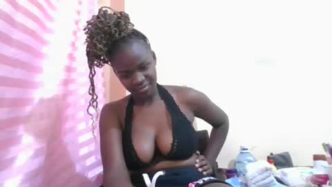 Snapshot of hope_terry chatting on November 18, 8:52 am hope_terry online show from November 18, 8:52 am