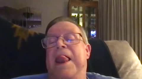 horndog online show from November 16, 7:47 am