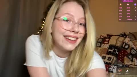 Audrey online show from December 8, 11:29 pm