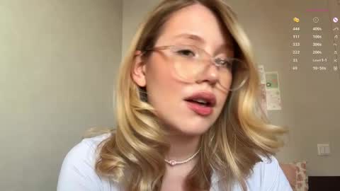 Audrey online show from February 5, 4:06 am