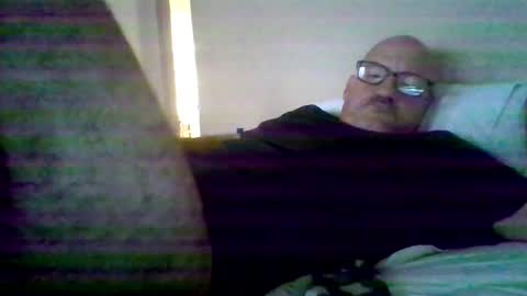 hensley online show from November 24, 5:01 pm