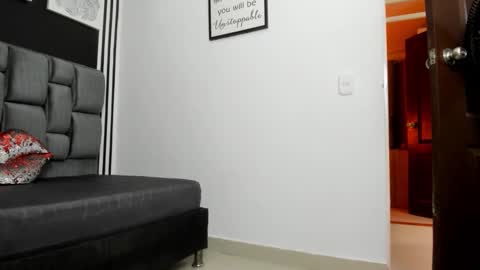 horny_couplefire online show from October 10, 12:04 pm