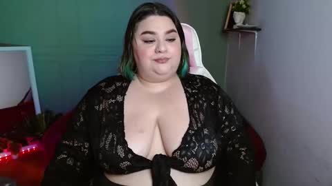 Snapshot of horny_neighbors_ chatting on January 19, 4:12 am onlyTiffany I broke up with frank 10 days ago online show from January 19, 4:12 am