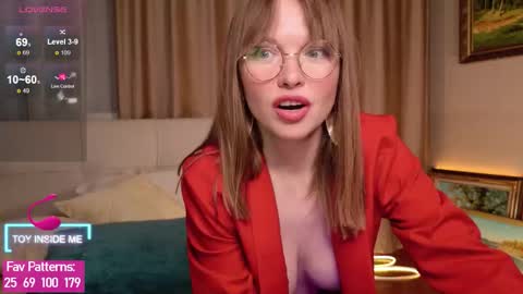 Horny Svinka online show from October 19, 5:02 pm