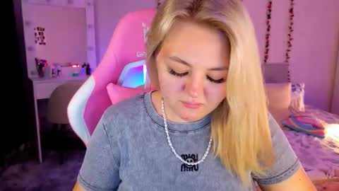 HornyCakee online show from October 6, 11:18 am