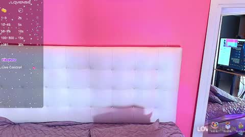 Snapshot of hornyhousekeeper_ chatting on December 13, 12:50 pm Valentina online show from December 13, 12:50 pm