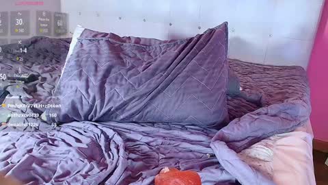 Snapshot of hornyhousekeeper_ chatting on January 16, 3:56 pm Valentina online show from January 16, 3:56 pm