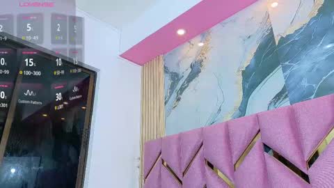 Snapshot of hornyhousekeeper_ chatting on October 4, 12:36 pm Valentina online show from October 4, 12:36 pm