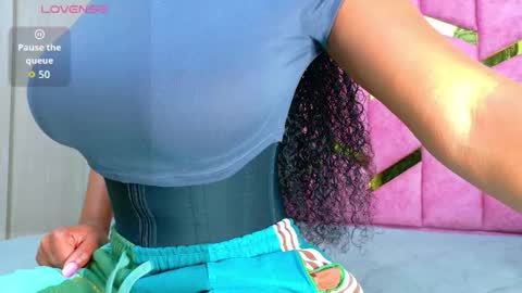 Snapshot of hornyhousekeeper_ chatting on November 4, 1:10 pm Valentina online show from November 4, 1:10 pm